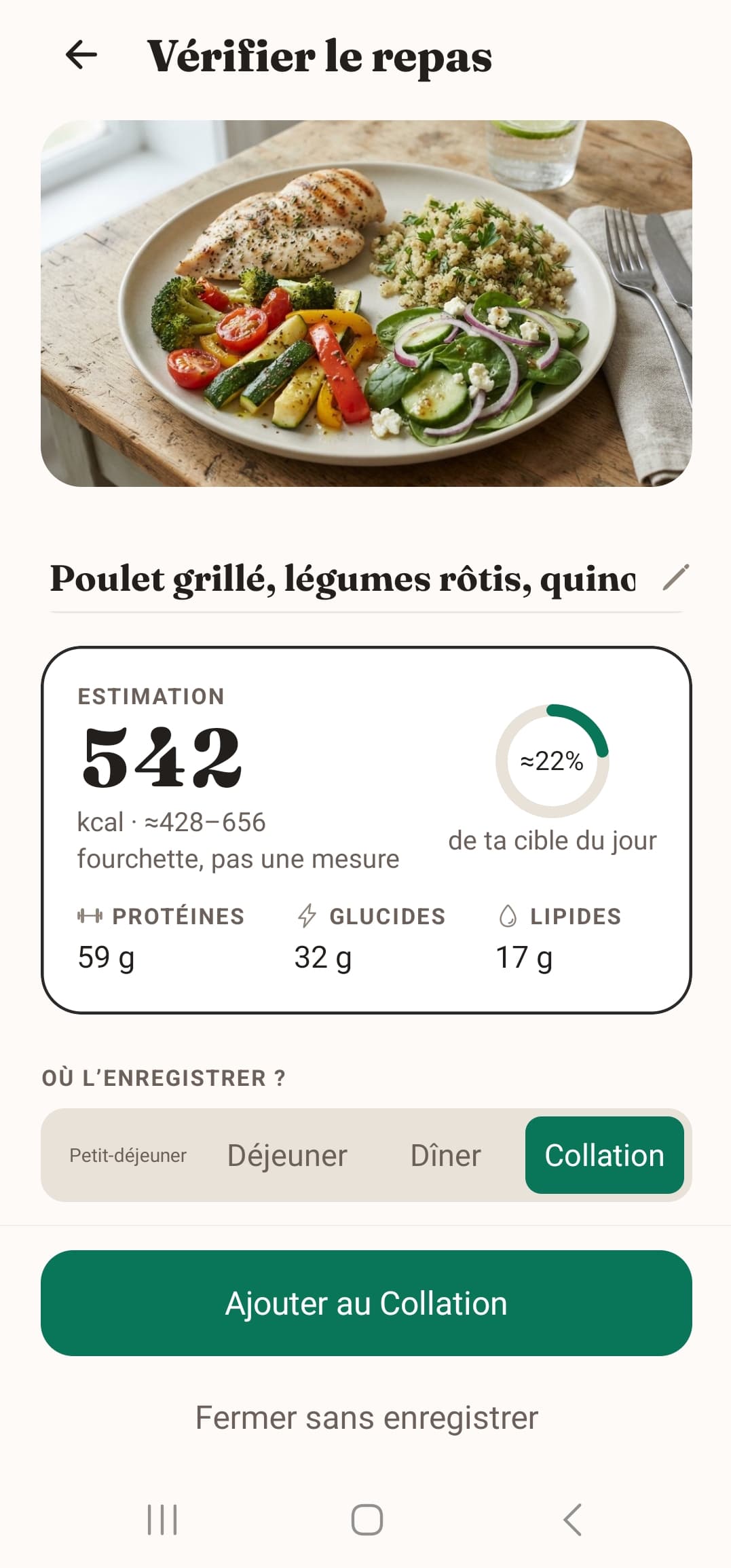 Plate scan: a photo of the dish, an estimate of 542 kcal given as a range, and the three macronutrients.